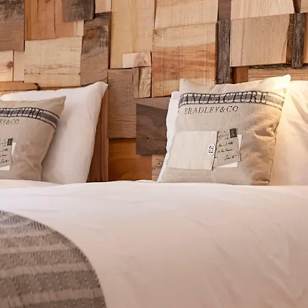 Bairro Alto - By Lu Holidays